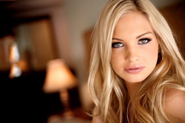 Cum să recunoşti un narcisist